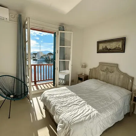 Apartmán Renovated And Air-conditioned Grimaud