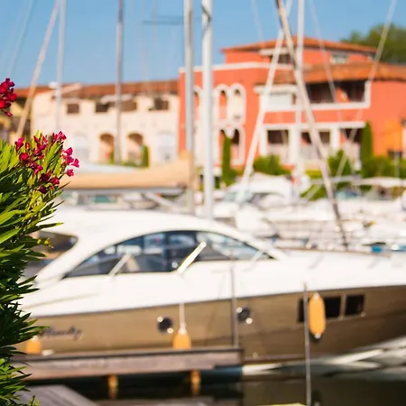 Renovated And Air-conditioned * Grimaud